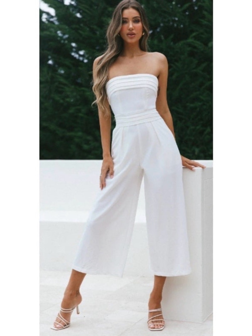Selfie Leslie NWT Strapless Wide-Leg White Jumpsuit